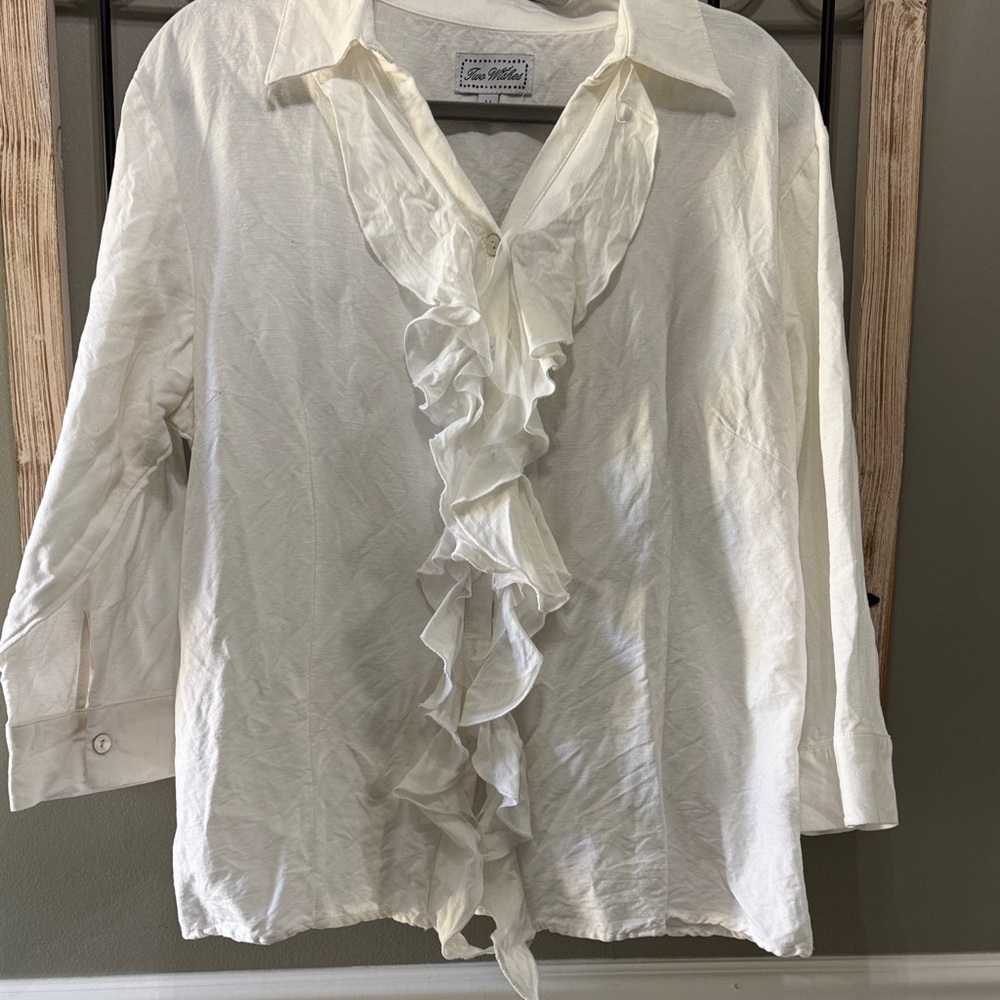 Ruffled Button-Front Women's Blouse in Ivory M vintage Victorian
